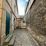 Charming Close To The Chateau De *