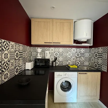 Charming Close To The Chateau De Apartment *