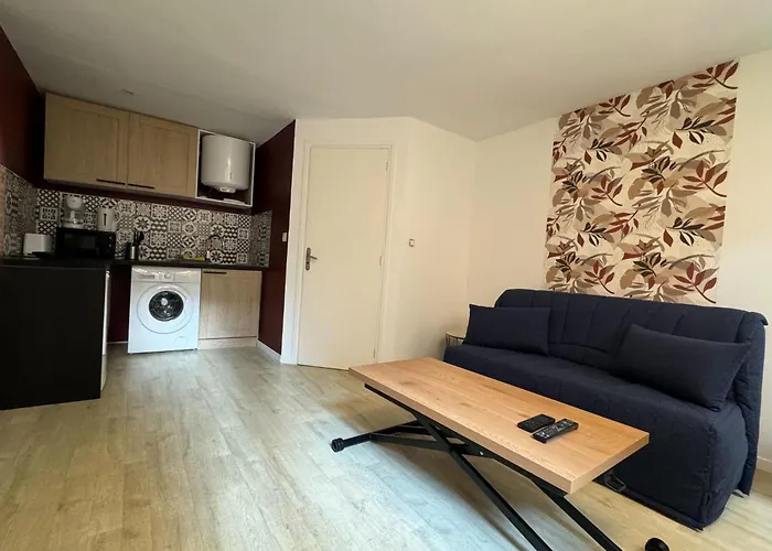 Charming Close To The Chateau De * カーン